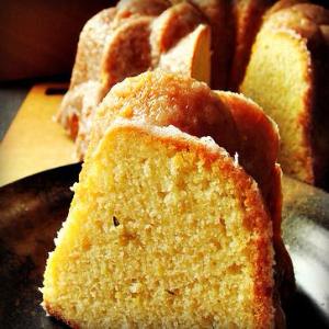 Lemon Olive Oil Bundt Cake - EVOO & Vin