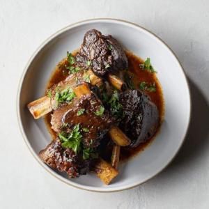 Slow Cooker Balsamic Short Ribs